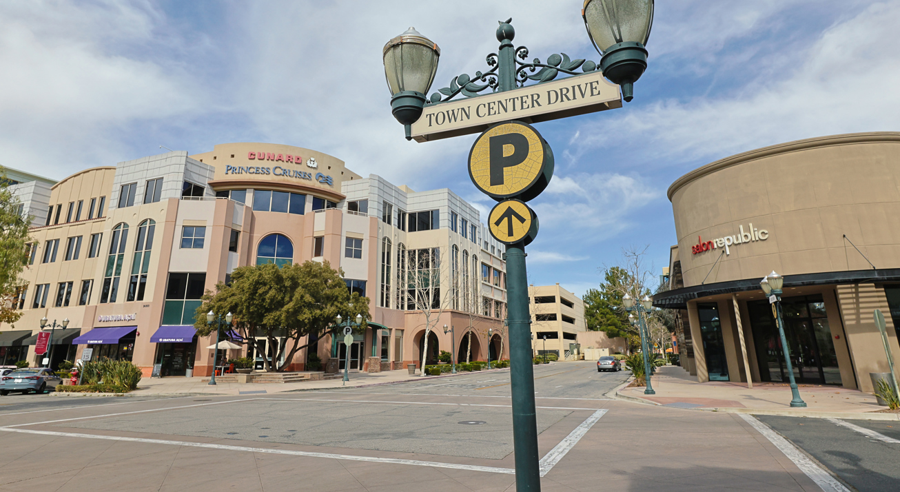 Valencia Town Center - Image 12